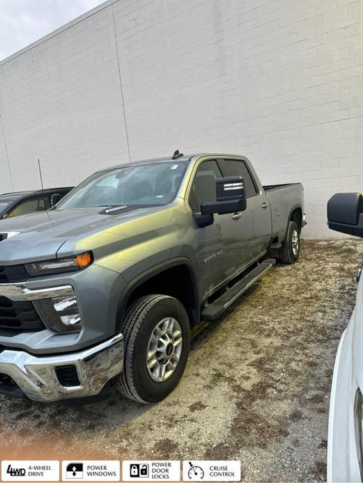 used 2024 Chevrolet Silverado 2500 car, priced at $59,988