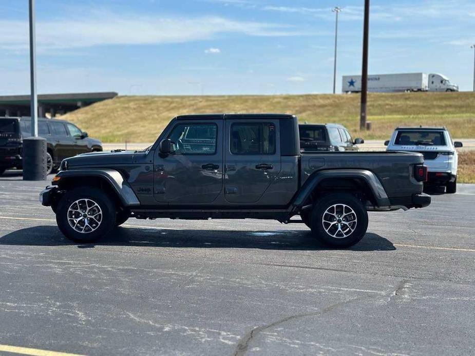 new 2024 Jeep Gladiator car, priced at $44,467