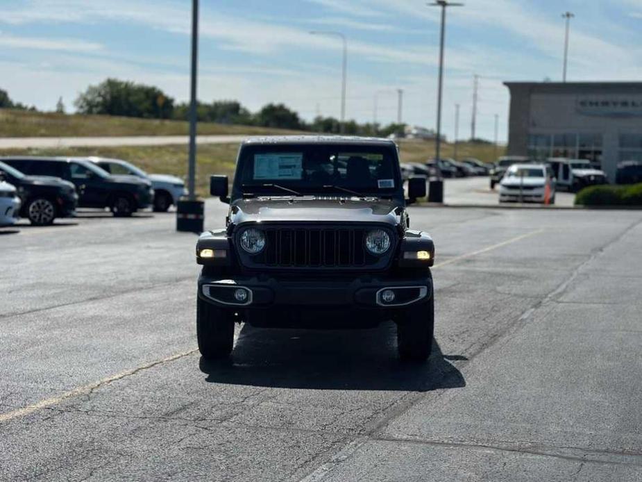 new 2024 Jeep Gladiator car, priced at $44,467