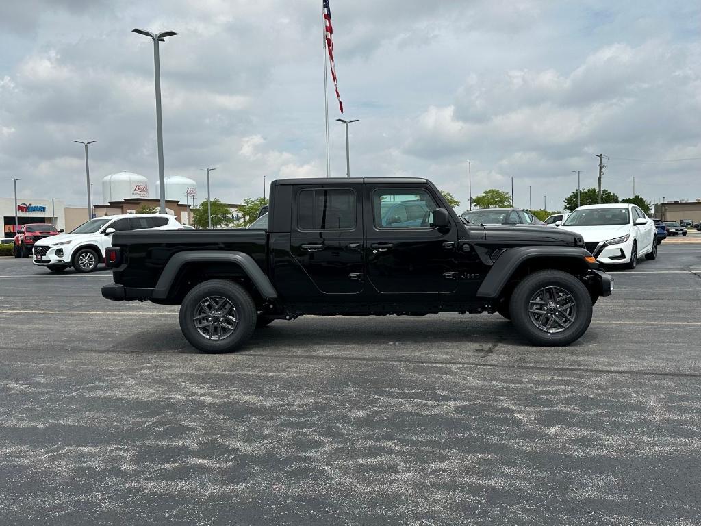 new 2025 Jeep Gladiator car, priced at $40,600