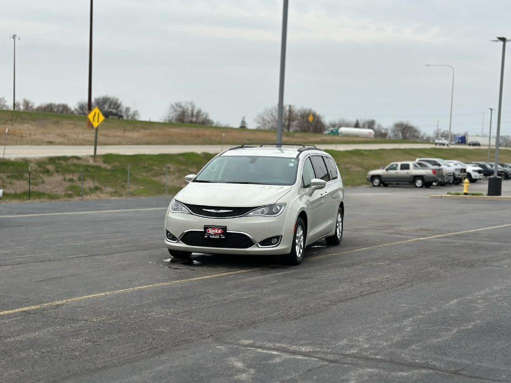 used 2020 Chrysler Pacifica car, priced at $18,995