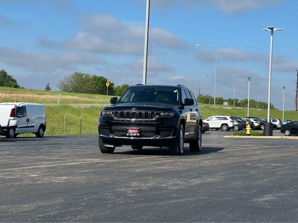 used 2022 Jeep Grand Cherokee L car, priced at $28,700
