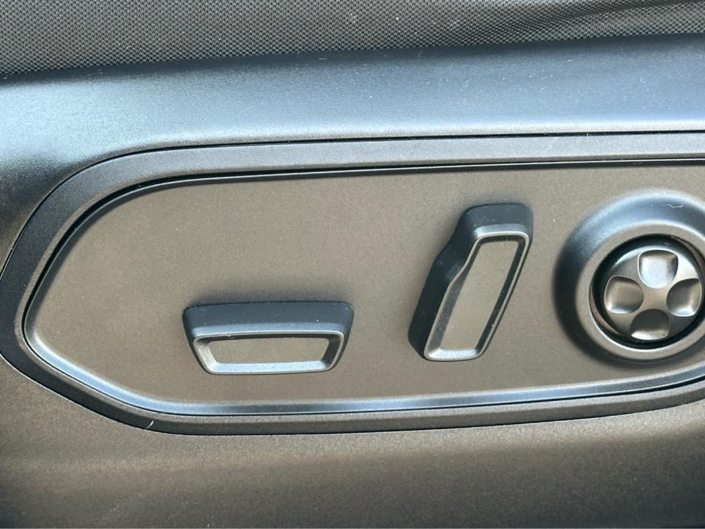 used 2022 Jeep Grand Cherokee L car, priced at $28,700