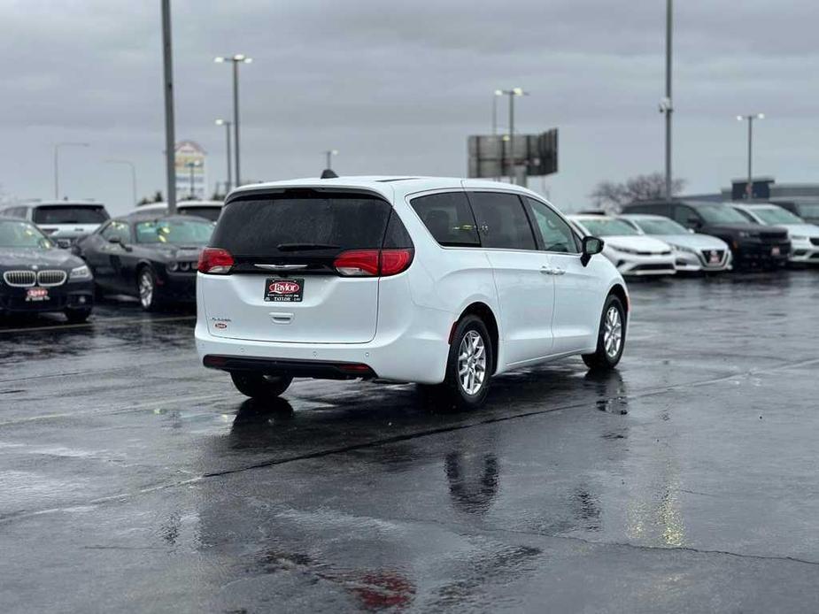 new 2025 Chrysler Voyager car, priced at $40,171