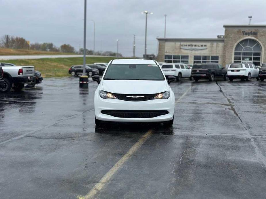 new 2025 Chrysler Voyager car, priced at $40,171