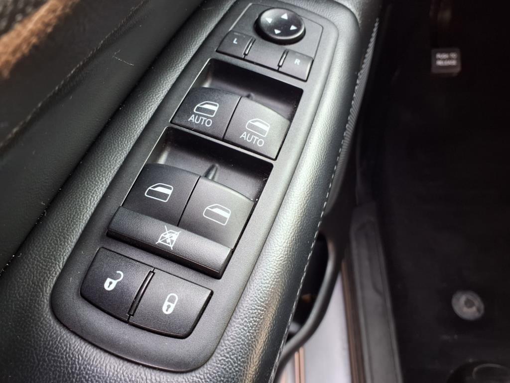 used 2021 Jeep Grand Cherokee car, priced at $26,227