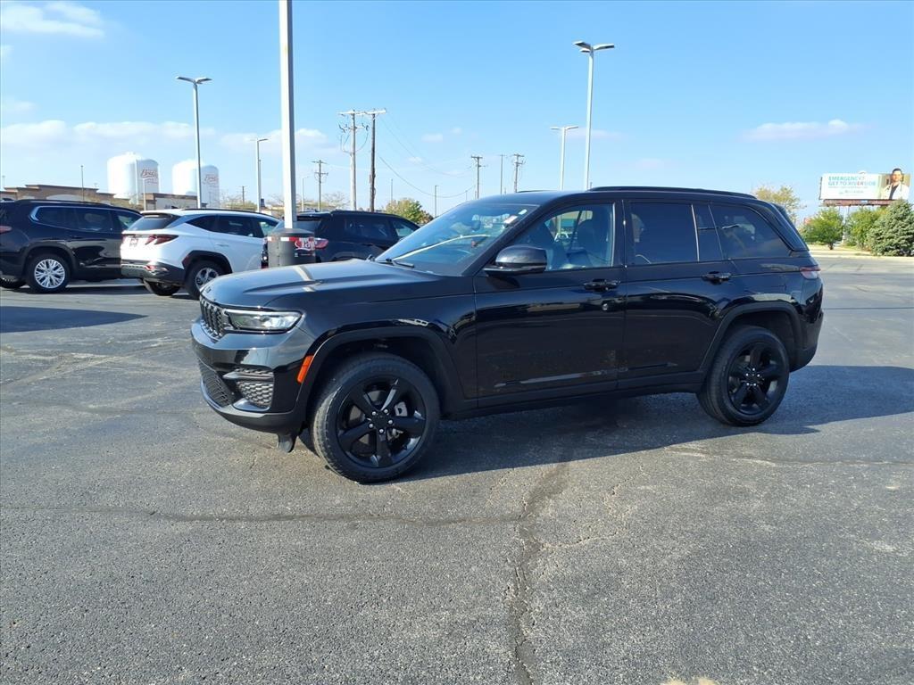 used 2024 Jeep Grand Cherokee car, priced at $32,715