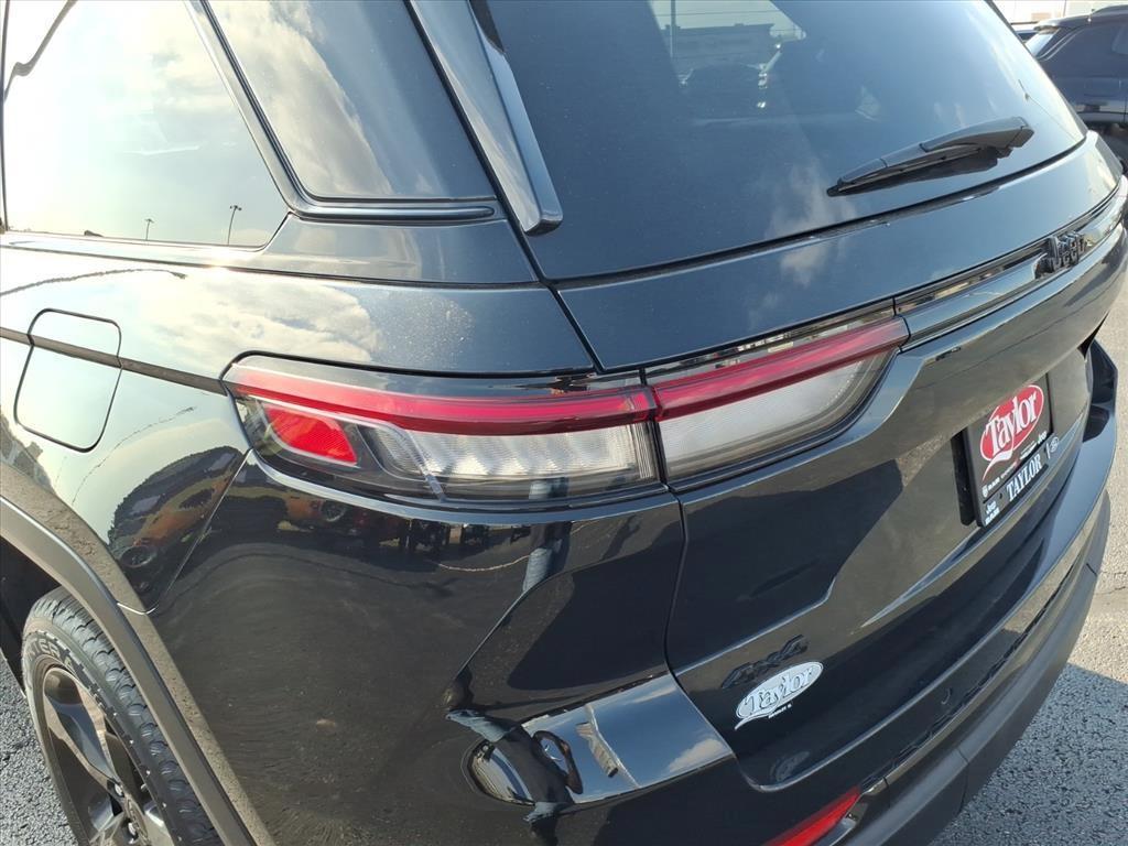 used 2024 Jeep Grand Cherokee car, priced at $32,715