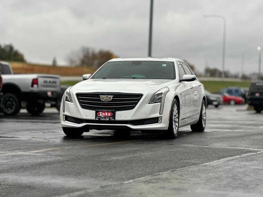 used 2017 Cadillac CT6 PLUG-IN car, priced at $24,000