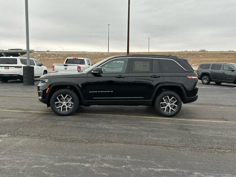 new 2025 Jeep Grand Cherokee car, priced at $52,292