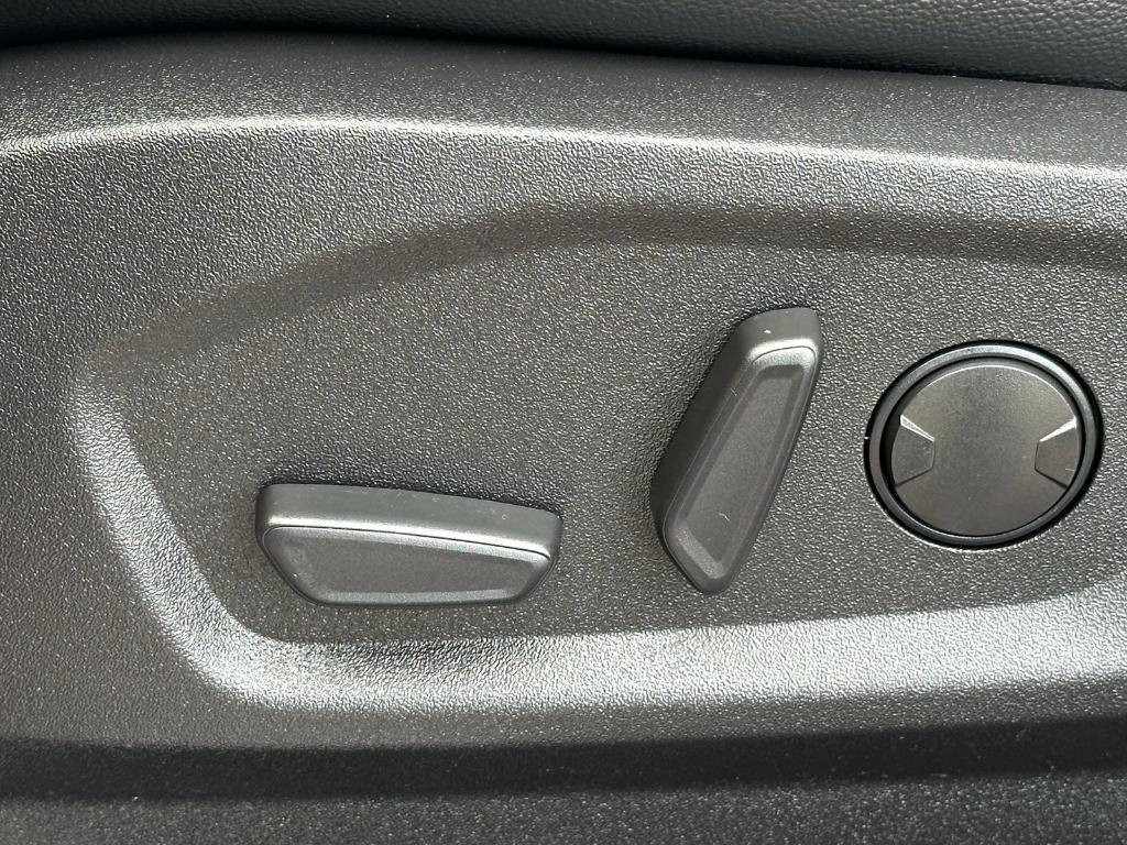 used 2022 Ford Edge car, priced at $26,502
