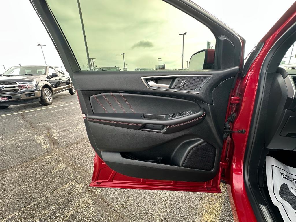 used 2022 Ford Edge car, priced at $26,502