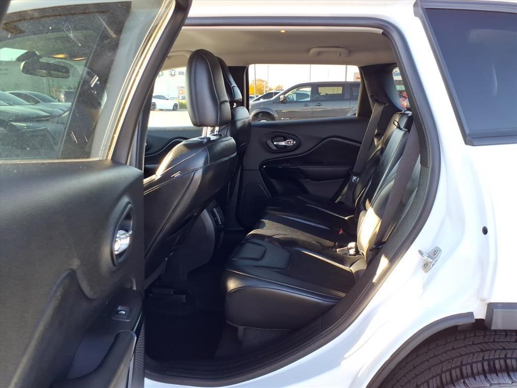 used 2020 Jeep Cherokee car, priced at $16,225