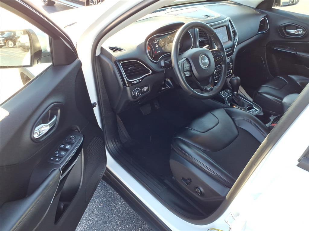 used 2020 Jeep Cherokee car, priced at $16,225