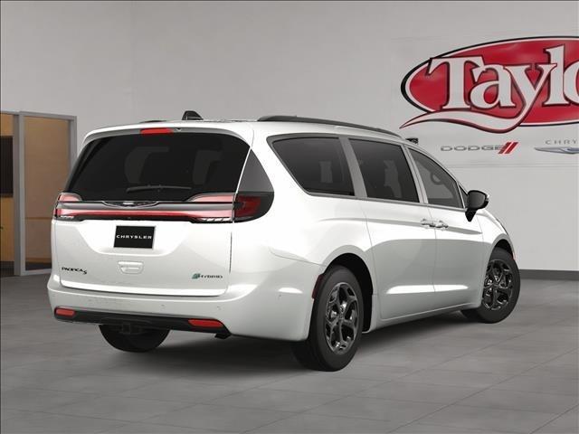 new 2025 Chrysler Pacifica Hybrid car, priced at $53,644