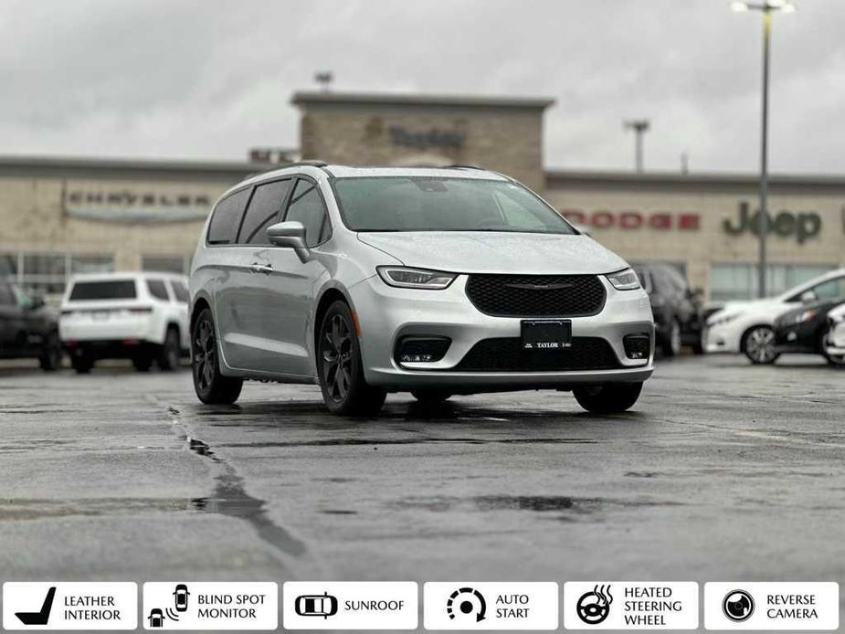 used 2022 Chrysler Pacifica car, priced at $32,481