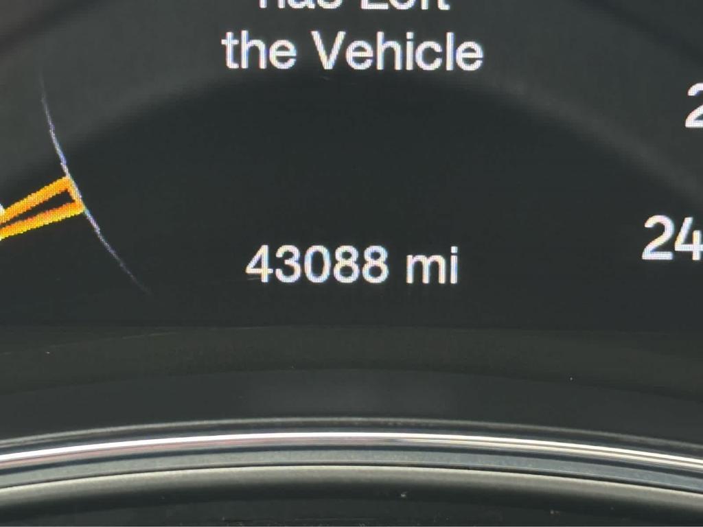 used 2021 Jeep Grand Cherokee car, priced at $34,248
