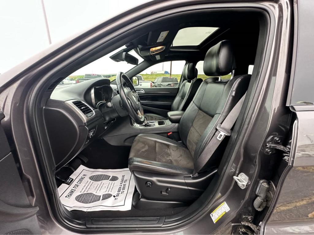 used 2021 Jeep Grand Cherokee car, priced at $34,248