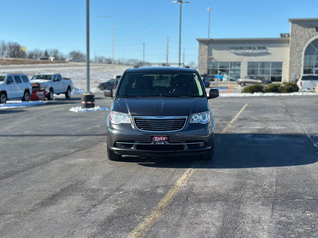 used 2016 Chrysler Town & Country car, priced at $9,885