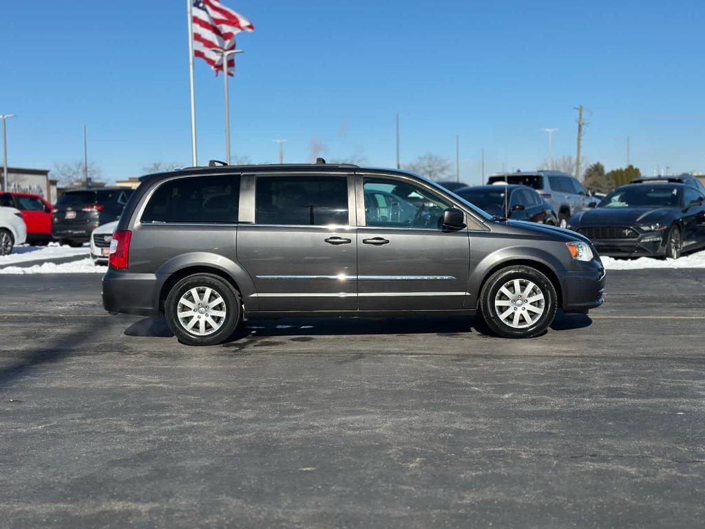 used 2016 Chrysler Town & Country car, priced at $9,885