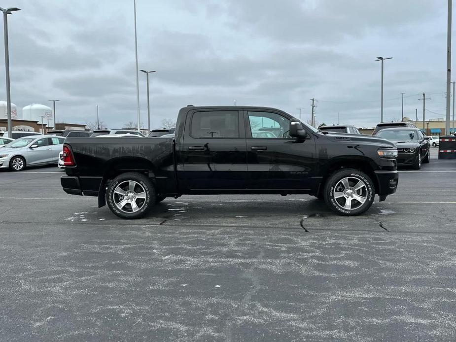 new 2025 Ram 1500 car, priced at $53,722