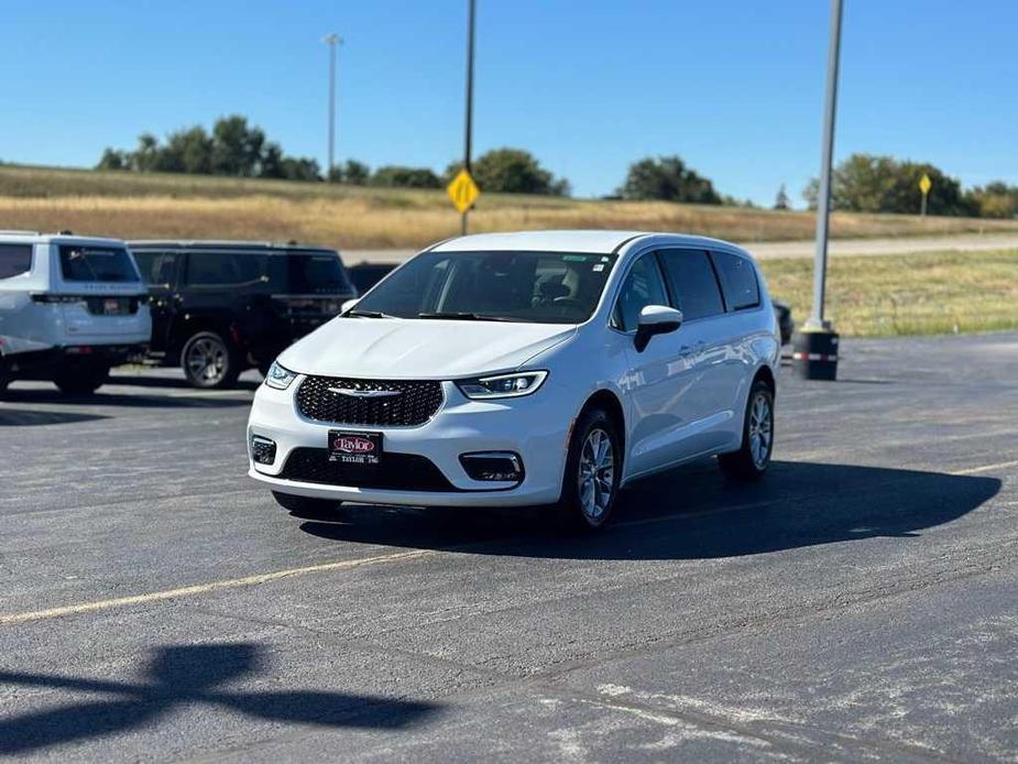 used 2023 Chrysler Pacifica car, priced at $39,000