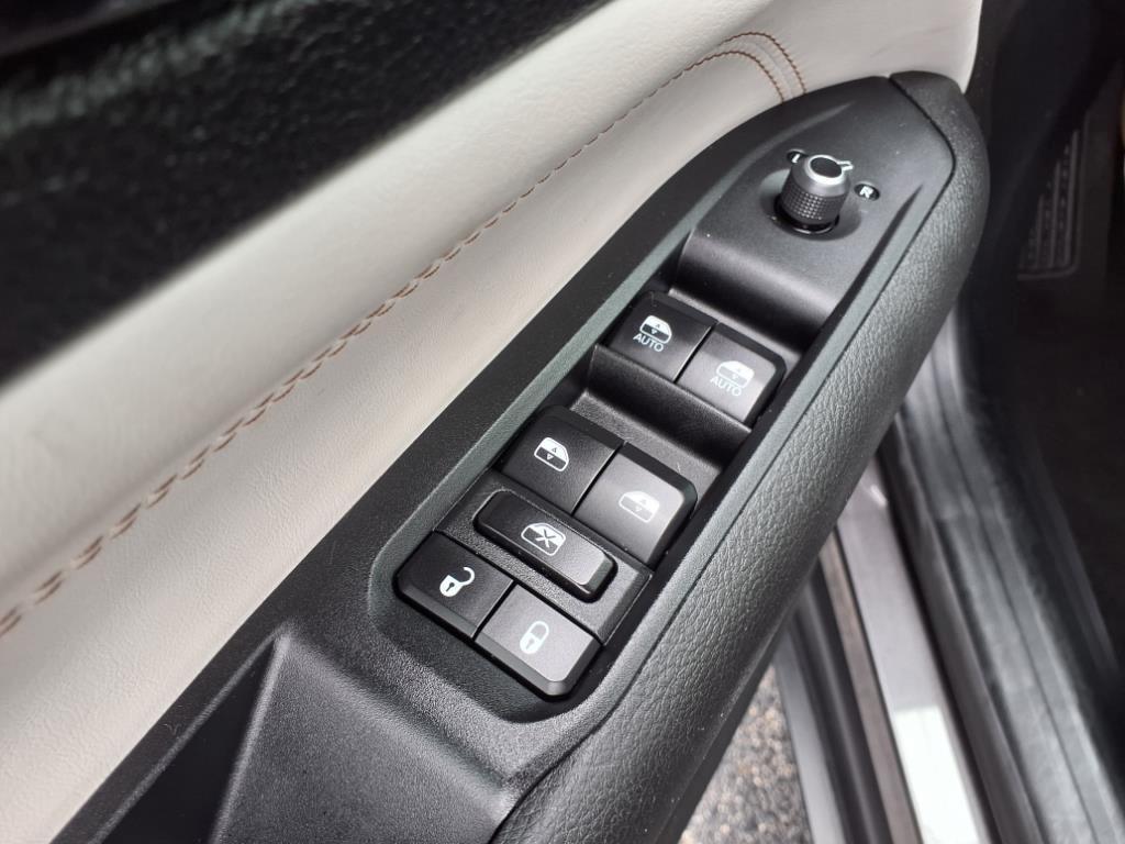 used 2024 Jeep Compass car, priced at $26,807