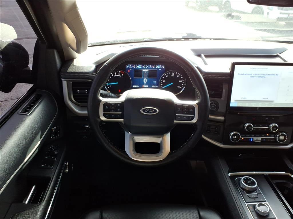 used 2022 Ford Expedition car, priced at $44,514