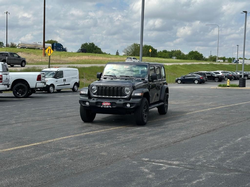 new 2025 Jeep Wrangler car, priced at $38,577