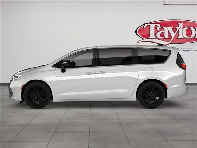 new 2026 Chrysler Pacifica car, priced at $41,460