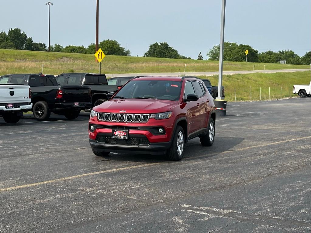 new 2025 Jeep Compass car, priced at $30,525