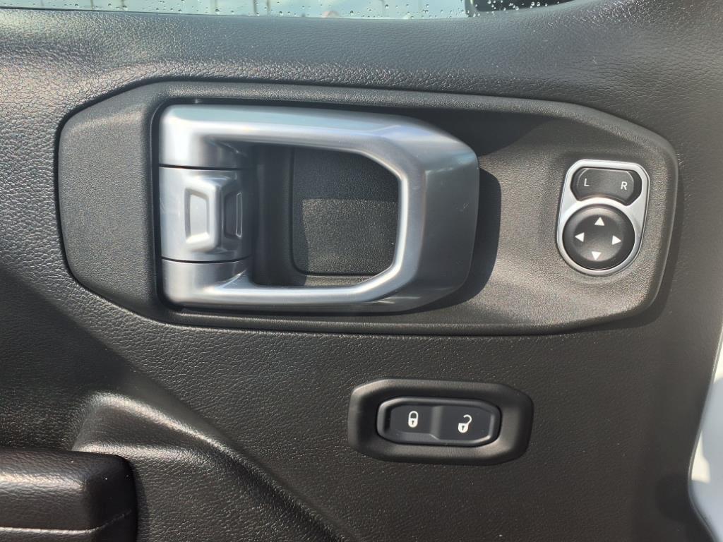 used 2021 Jeep Wrangler Unlimited car, priced at $31,958