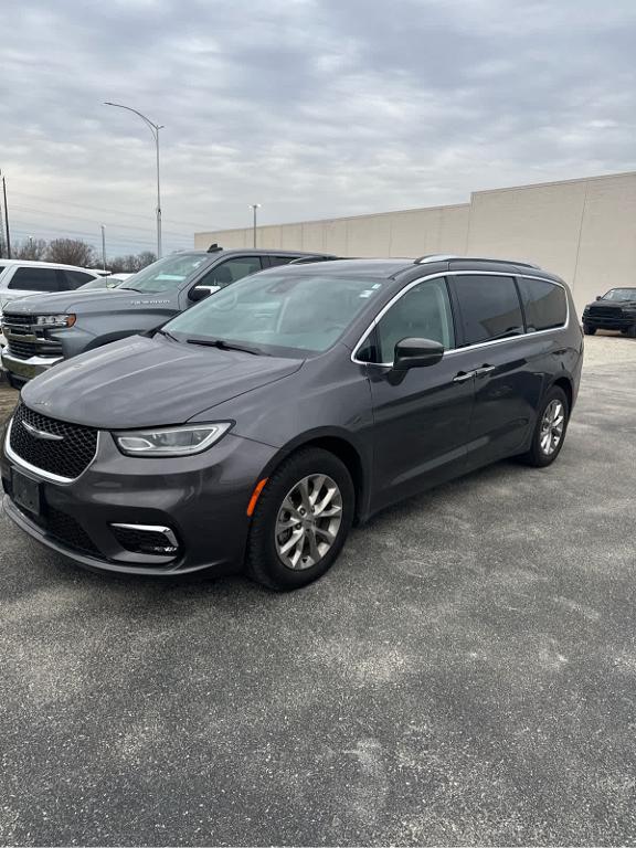 used 2021 Chrysler Pacifica car, priced at $20,987