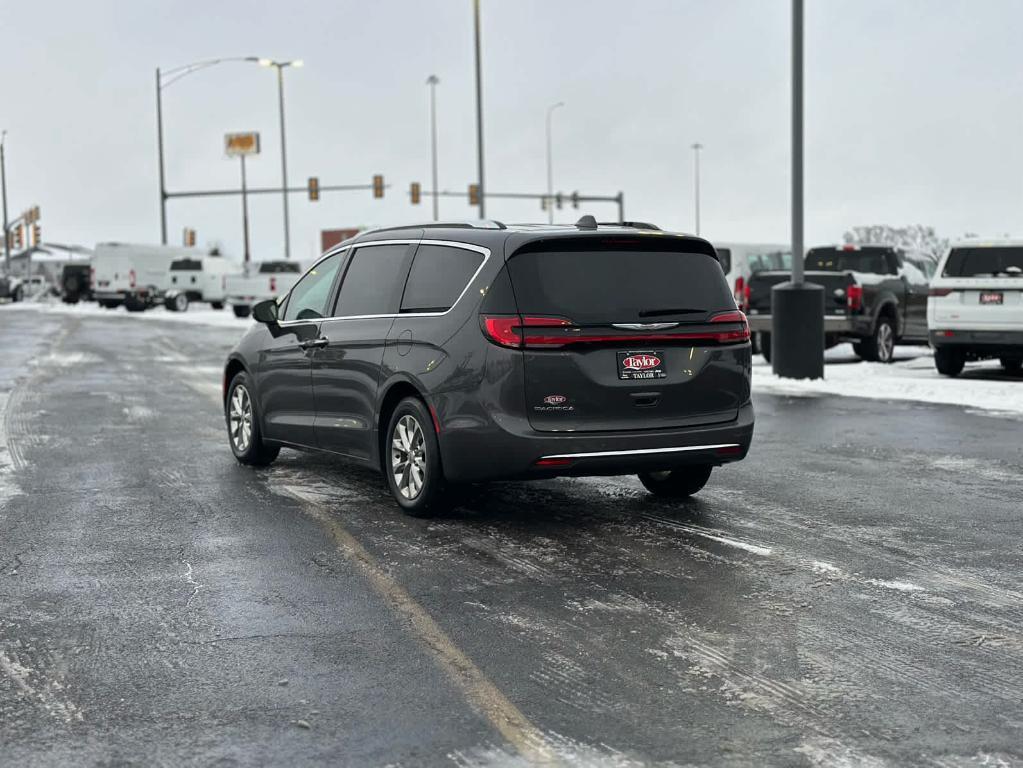 used 2021 Chrysler Pacifica car, priced at $20,987