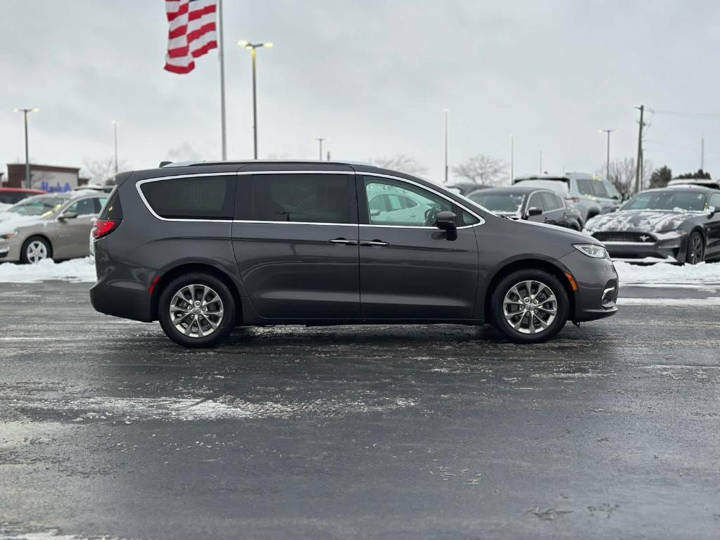 used 2021 Chrysler Pacifica car, priced at $20,987