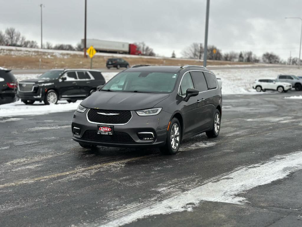 used 2021 Chrysler Pacifica car, priced at $20,987