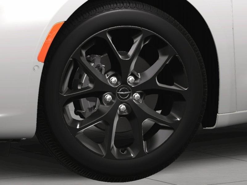 new 2025 Chrysler Pacifica car, priced at $48,625