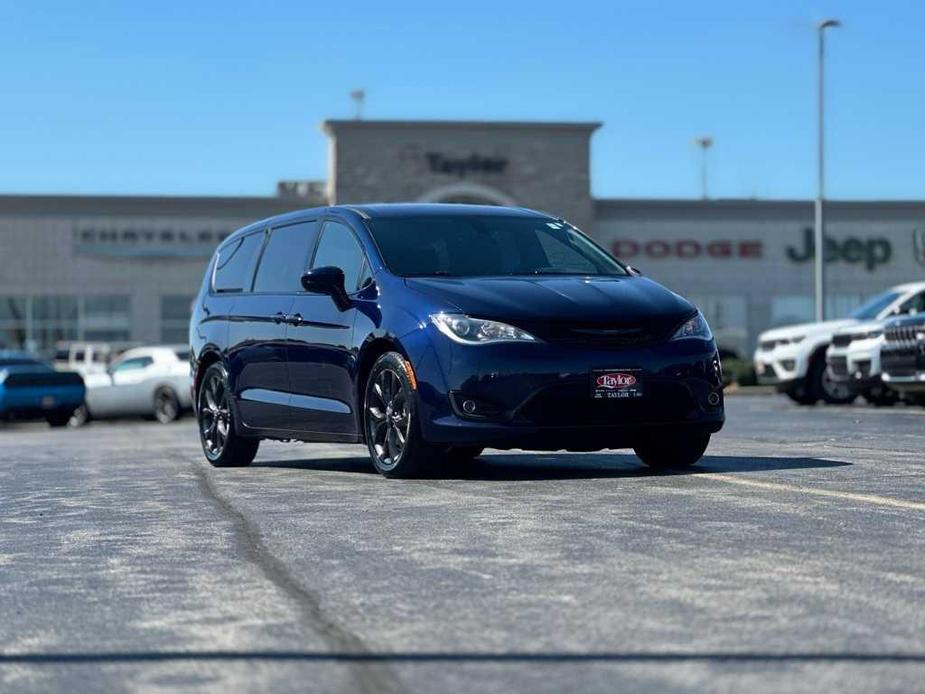 used 2019 Chrysler Pacifica car, priced at $19,000