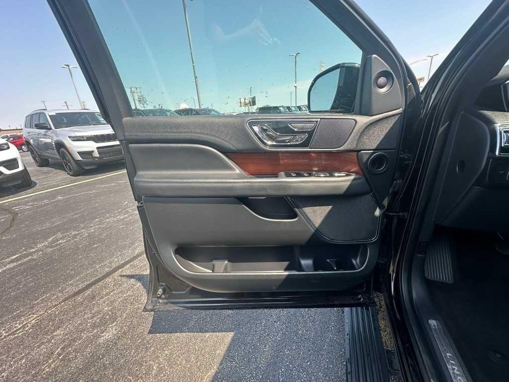 used 2022 Lincoln Navigator car, priced at $49,000