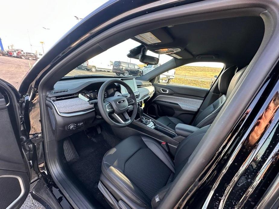 new 2025 Jeep Compass car, priced at $28,860