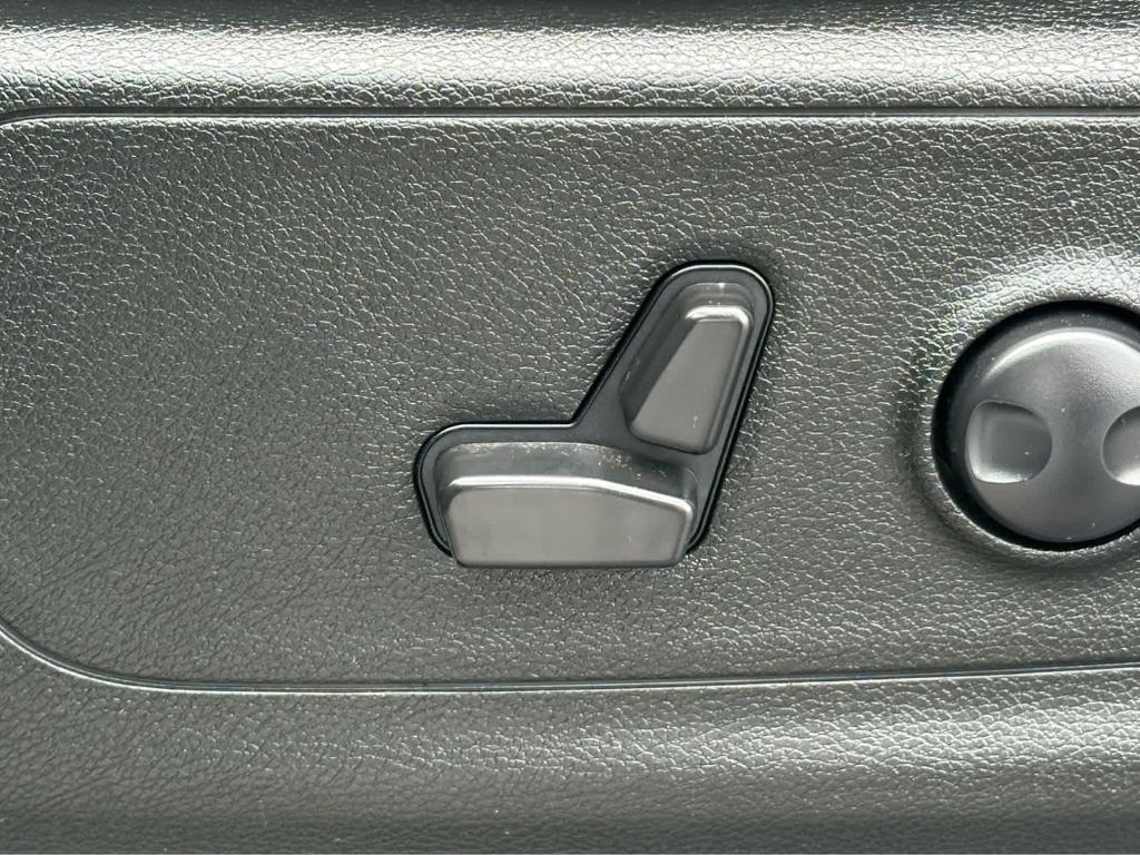 used 2023 Ram 1500 car, priced at $43,958