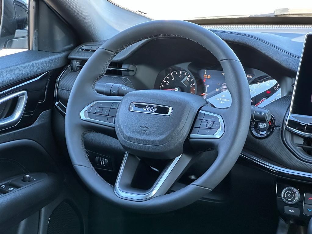 new 2025 Jeep Compass car, priced at $28,942