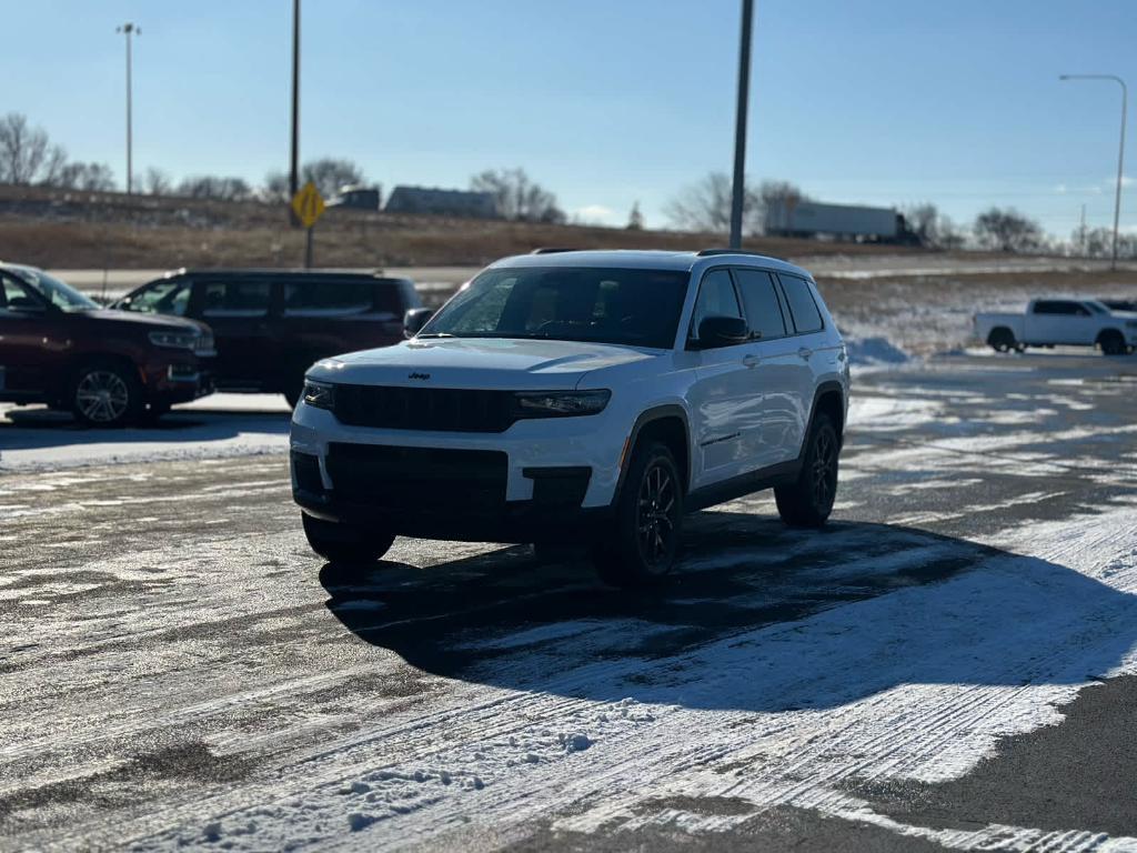 new 2025 Jeep Grand Cherokee L car, priced at $48,930