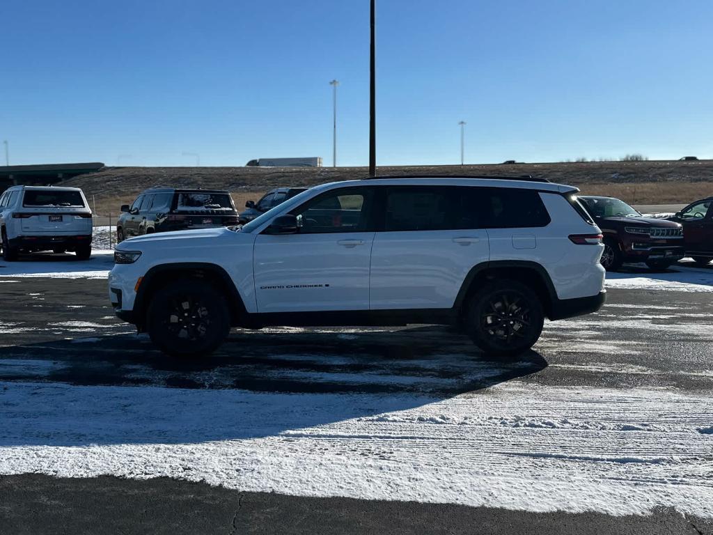 new 2025 Jeep Grand Cherokee L car, priced at $48,930