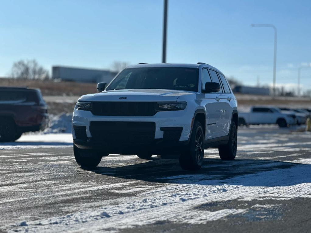 new 2025 Jeep Grand Cherokee L car, priced at $48,930