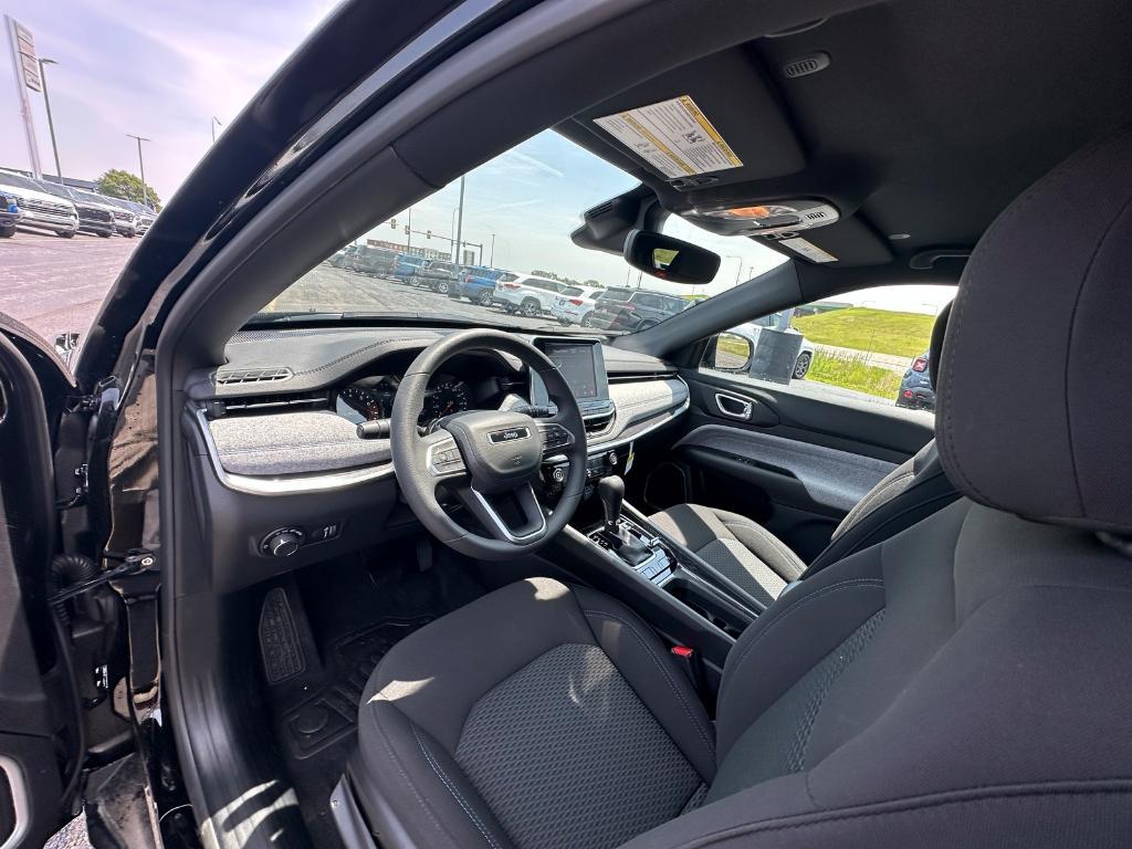 new 2025 Jeep Compass car, priced at $29,272