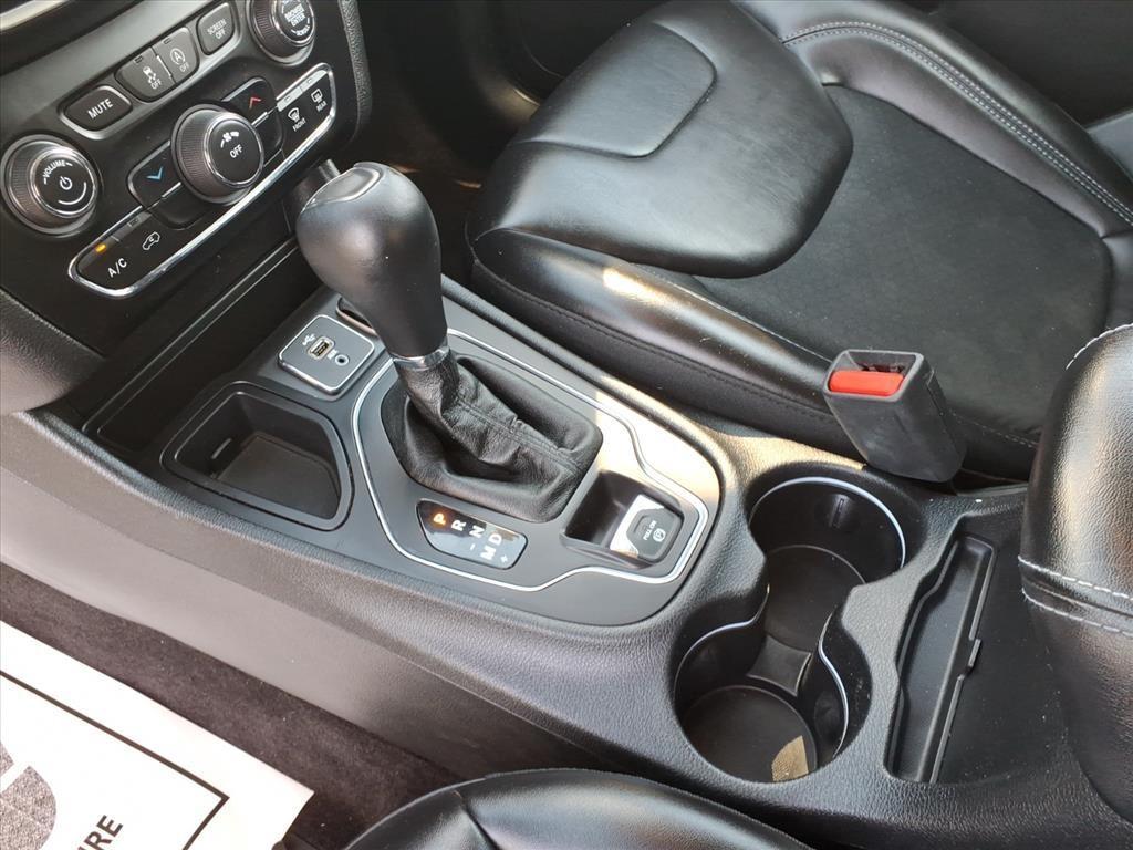 used 2019 Jeep Cherokee car, priced at $17,372