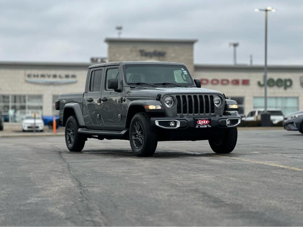 used 2021 Jeep Gladiator car, priced at $35,630