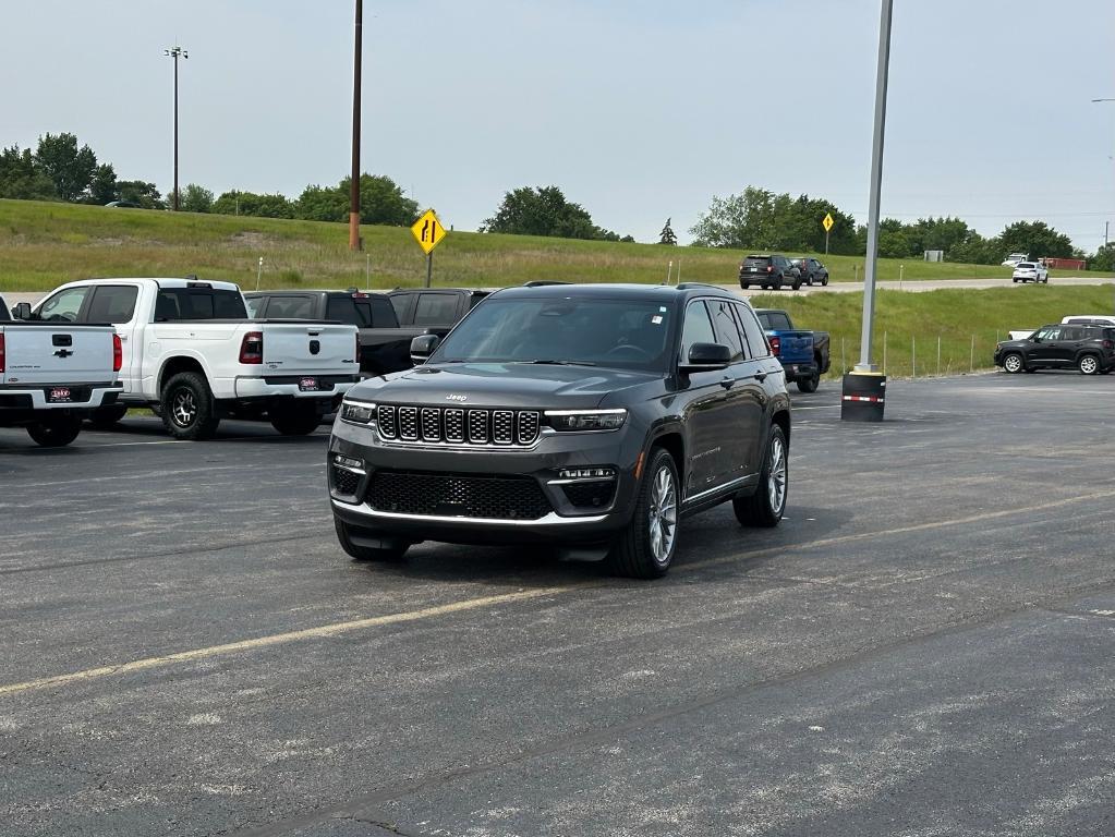 used 2024 Jeep Grand Cherokee car, priced at $59,995