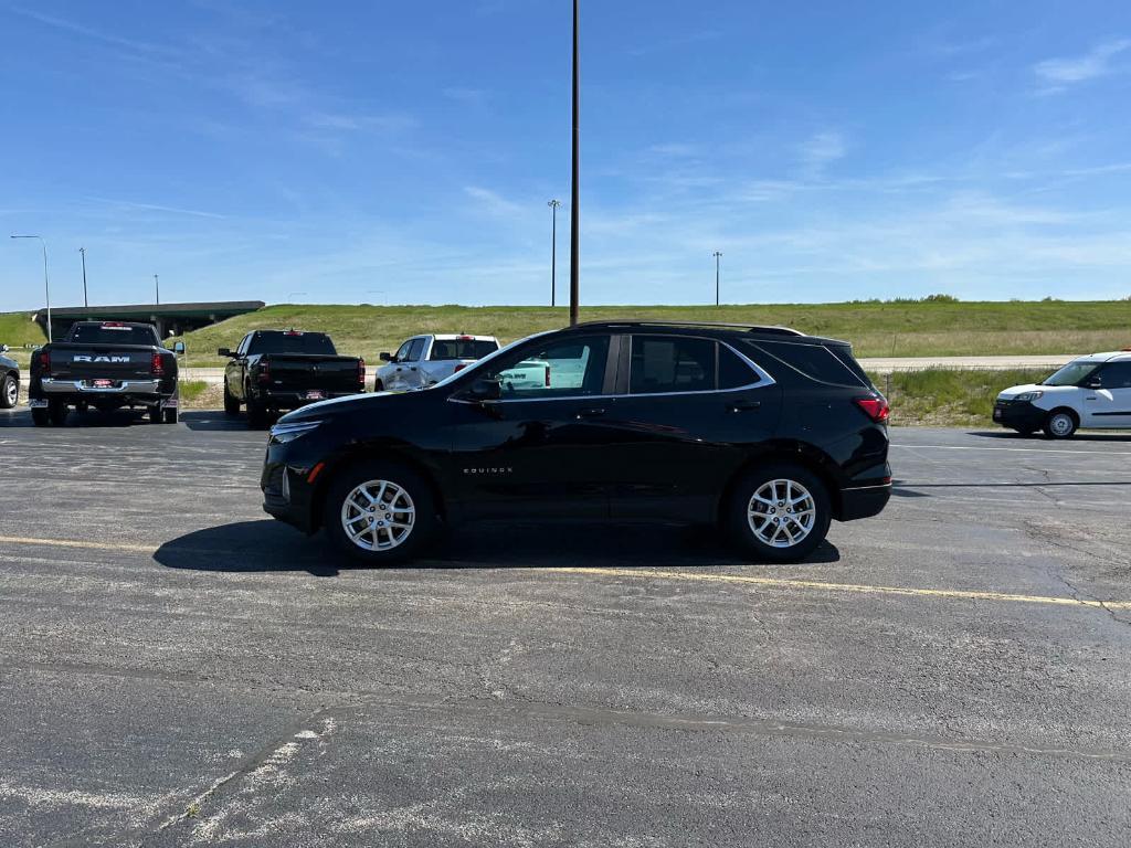 used 2024 Chevrolet Equinox car, priced at $26,809